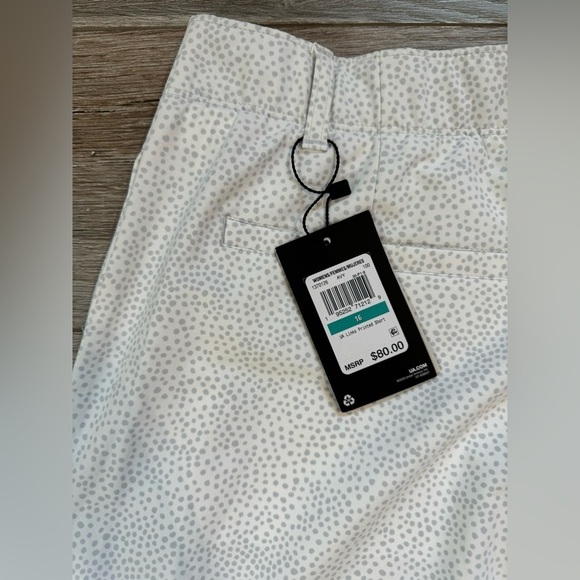 Under‎ Armour~ Women’s UA Links Printed Shorts White/ Gray Size 16 New 9” Inseam - Picture 9 of 12